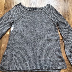 Gray/tan sweater